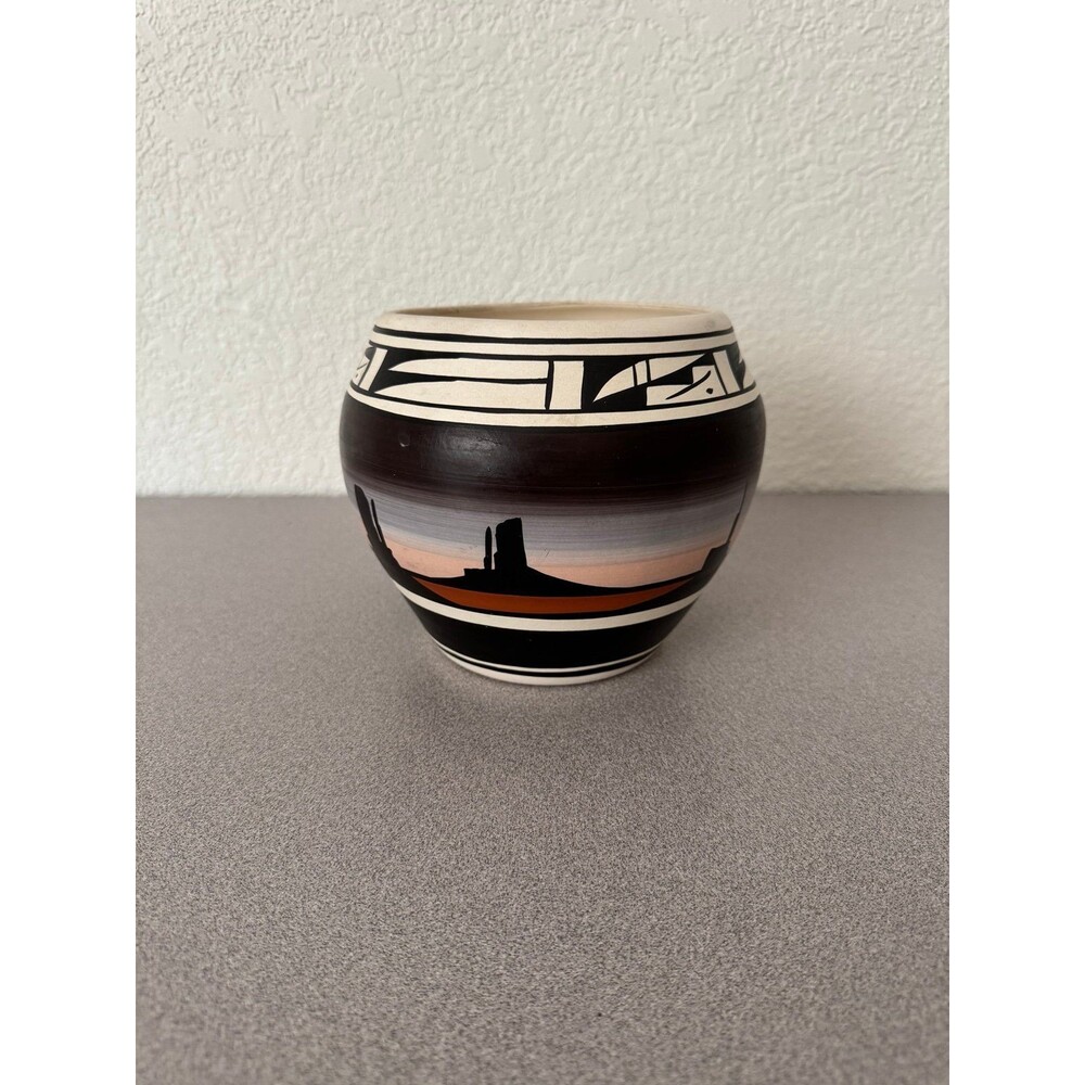 Navajo Cedar Mesa Naatsilid Pottery Vase – Hand Painted & Signed – Southwest